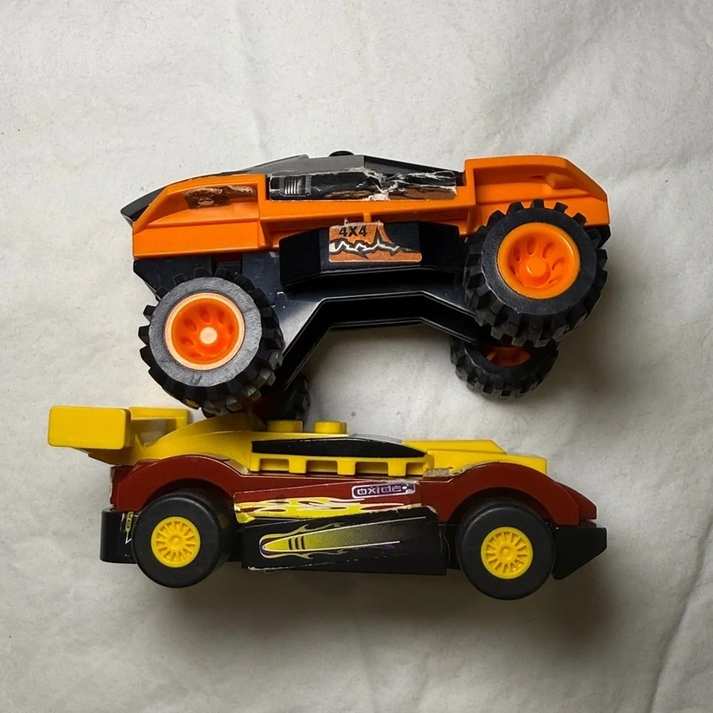 Hot Wheels Blimp 2008 and 2 LEGO Happy Meal Racers 2009 Vintage Toys EUC